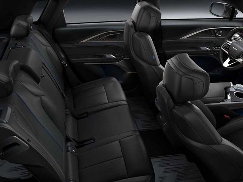 New 2026 Cadillac Lyriq V AWD/4WD image 11