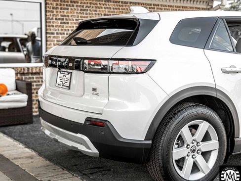 Used 2025 Honda Prologue EX image 12