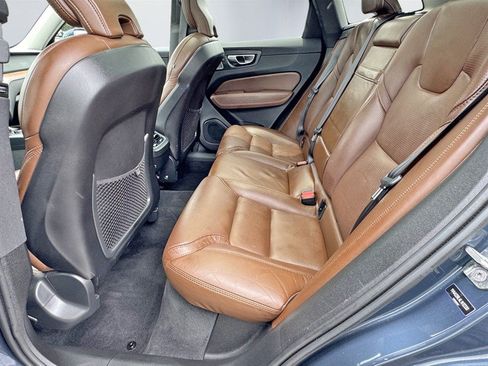 Used 2020 Volvo XC60 T6 Inscription AWD/4WD image 23