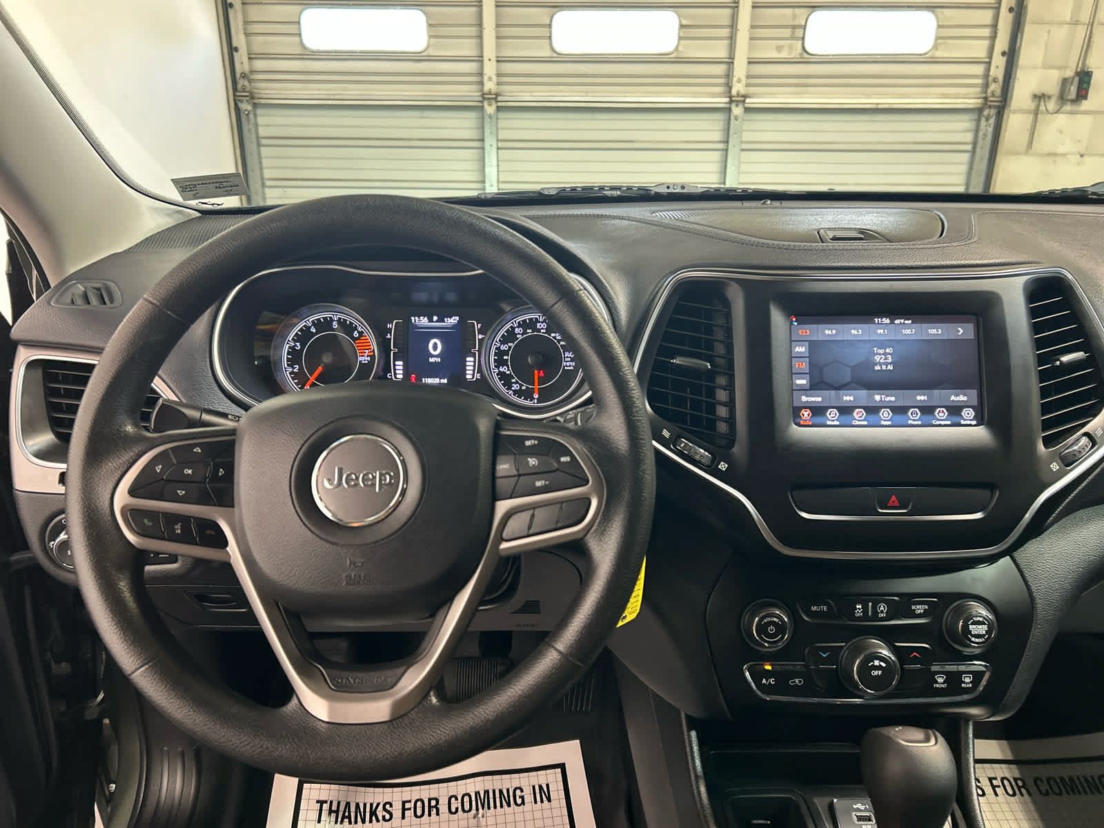 Used 2019 Jeep Cherokee Latitude w/ Popular Appearance Group FWD image 8
