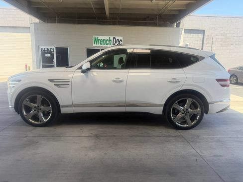 Used 2023 Genesis GV80 2.5T w/ Prestige Package AWD/4WD image 3