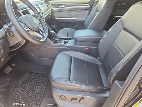 Used 2021 Volkswagen Atlas SE AWD/4WD image 29
