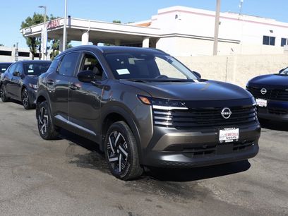 New 2026 Nissan Kicks SV