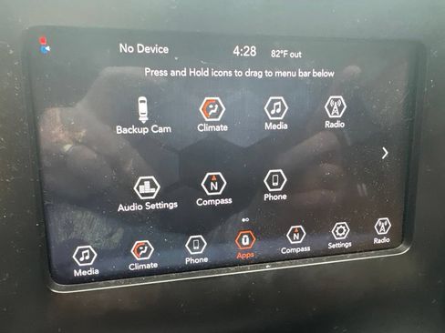 Used 2020 Jeep Cherokee Latitude FWD image 10