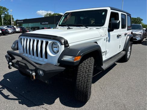 Used 2018 Jeep Wrangler Unlimited Sport S AWD/4WD image 5