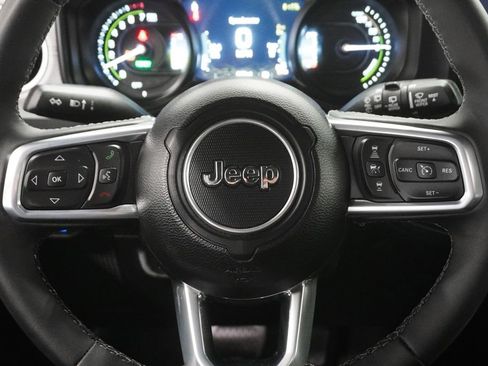 Certified 2025 Jeep Wrangler Sahara 4xe w/ Safety Group image 23