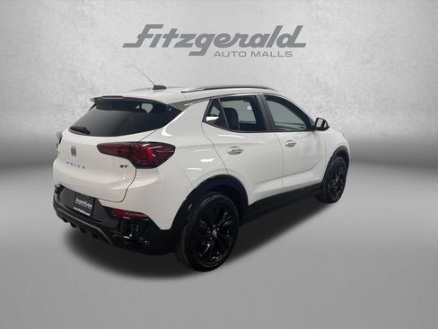Used 2024 Buick Encore GX Sport Touring FWD image 6