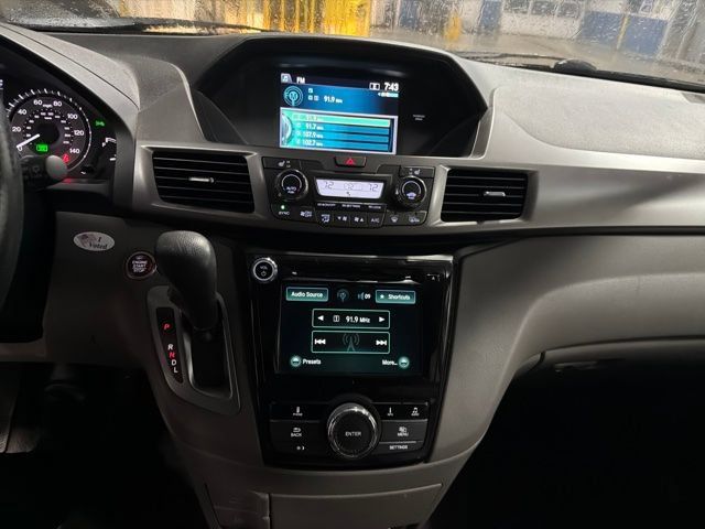 Used 2015 Honda Odyssey EX-L image 11