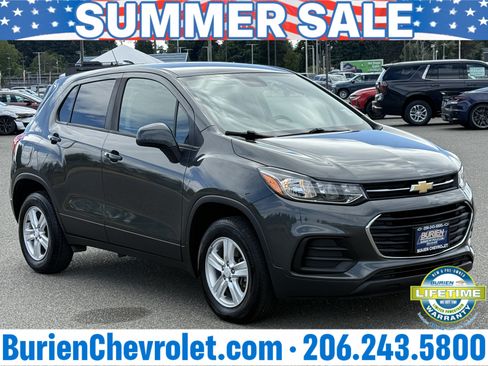 Used 2020 Chevrolet Trax LS w/ Tint and Cruise Package AWD/4WD image 7