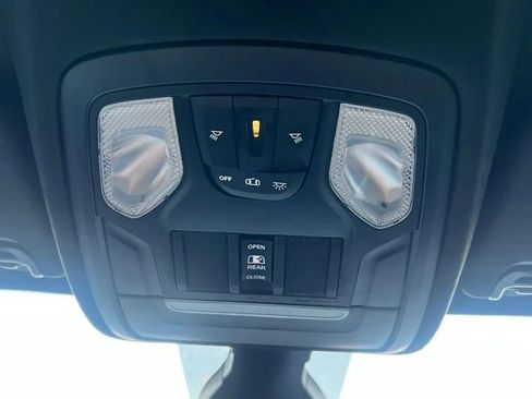 Used 2020 RAM 1500 Big Horn AWD/4WD image 45
