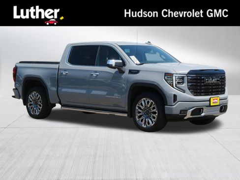 Used 2025 GMC Sierra 1500 Denali Ultimate AWD/4WD image 1