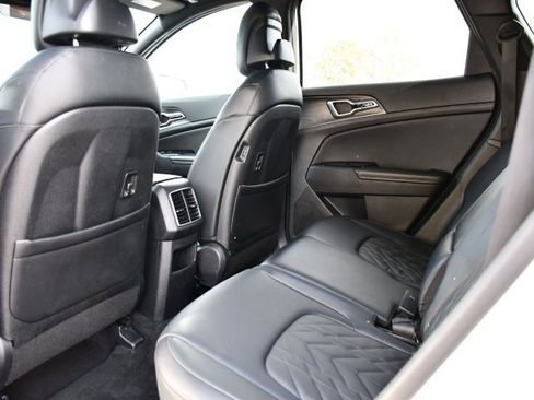 Used 2023 Kia Sportage X-Line w/ X-Line Premium Package image 17