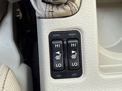 Used 2013 Subaru Crosstrek 2.0i Premium AWD/4WD image 37