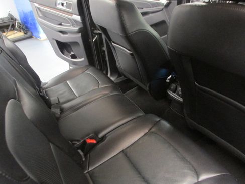 Used 2019 Ford Explorer Limited w/ Class III Trailer Tow Package image 32