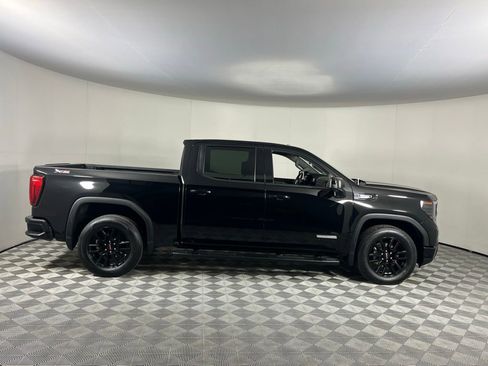 Used 2022 GMC Sierra 1500 Elevation w/ Elevation Premium Package image 5