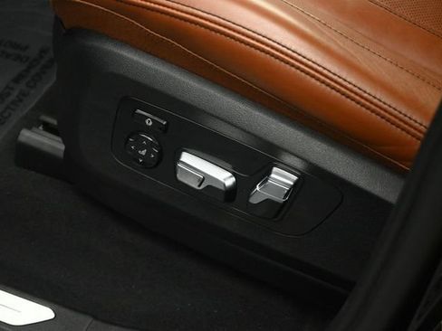 Used 2022 BMW X7 xDrive40i w/ Executive Package AWD/4WD image 47