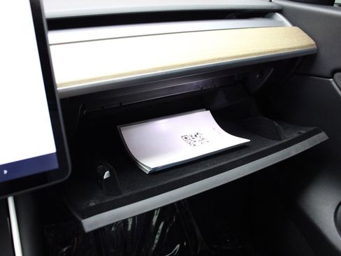 Used 2020 Tesla Model Y Performance image 43