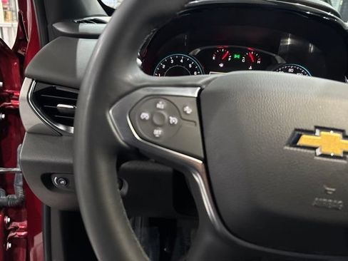 Used 2023 Chevrolet Traverse LT w/ Rear Camera Mirror Package AWD/4WD image 22