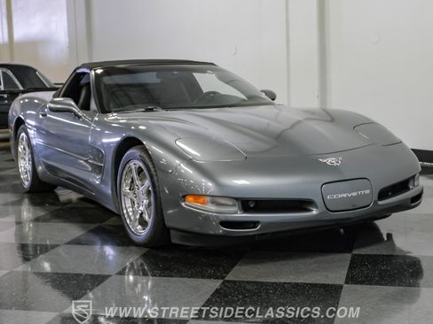 Used 2003 Chevrolet Corvette Convertible w/ Preferred Equipment Group1 RWD image 17