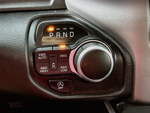 Used 2022 RAM 1500 Big Horn AWD/4WD image 18