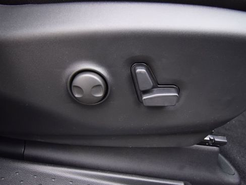 New 2026 Chrysler Pacifica Limited w/ S Appearance Package image 19