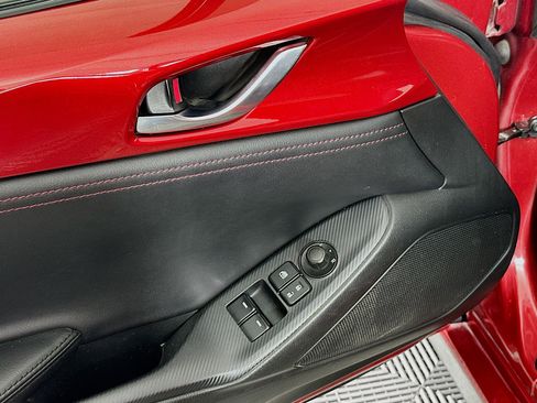 Used 2017 MAZDA MX-5 Miata RF Grand Touring RWD image 15
