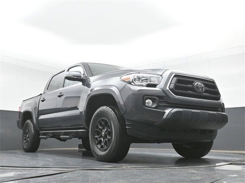 Used 2021 Toyota Tacoma SR5 w/ Technology Package image 39