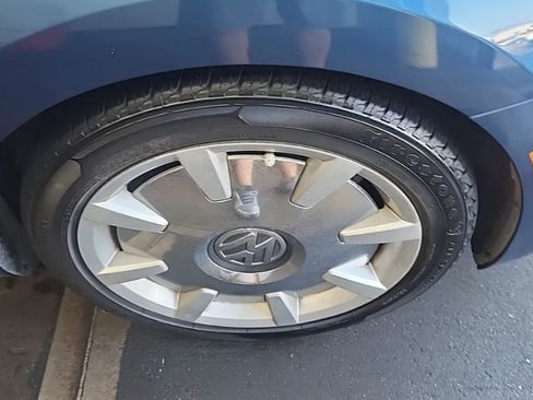 Used 2016 Volkswagen Beetle 1.8T SE FWD image 14