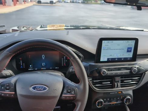 Used 2024 Ford Escape ST-Line FWD image 15