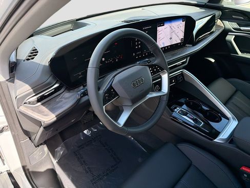 New 2025 Audi Q5 Premium Plus image 26