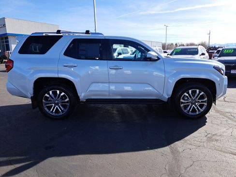 New 2025 Toyota 4Runner Limited image 2