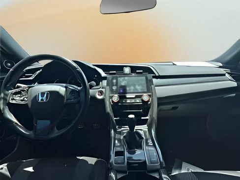 Used 2018 Honda Civic Si image 15