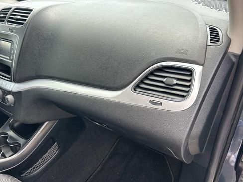 Used 2013 Dodge Journey SXT w/ Popular Equipment Group FWD image 28