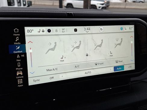 Certified 2025 Jeep Wrangler Unlimited Sahara image 19