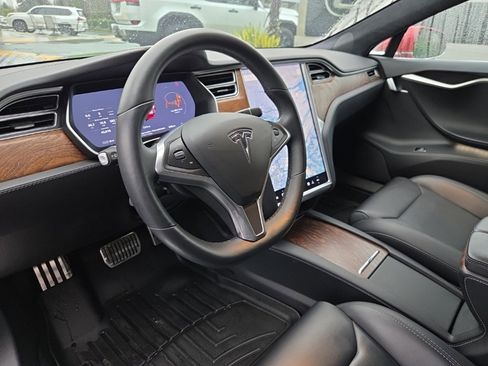 Used 2018 Tesla Model S 75D image 12