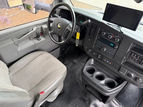 Used 2021 Chevrolet Express 3500 w/ Power Convenience Package RWD image 38