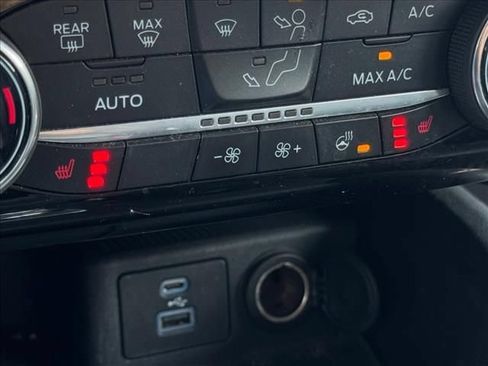 Used 2022 Ford Escape SEL AWD/4WD image 16