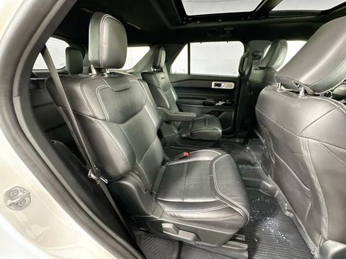 Used 2022 Ford Explorer ST w/ Equipment Group 401A AWD/4WD image 31