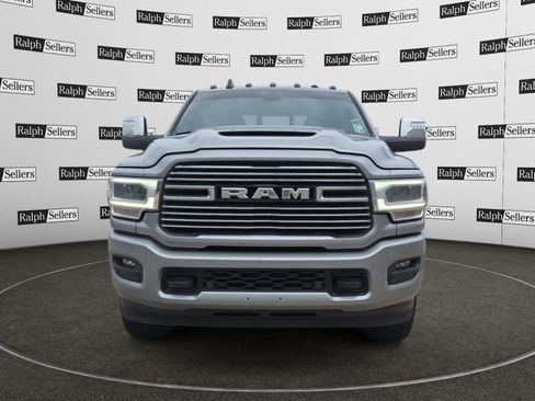 Used 2023 RAM 2500 Laramie AWD/4WD image 8