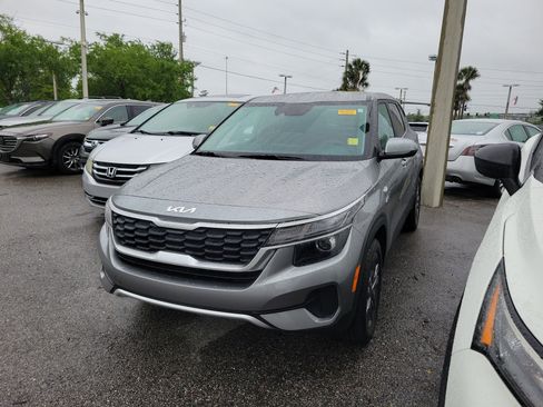 Used 2023 Kia Seltos LX image 27