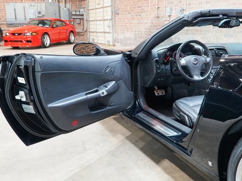 Used 2008 Chevrolet Corvette Convertible w/ Preferred Equipment Group RWD image 39