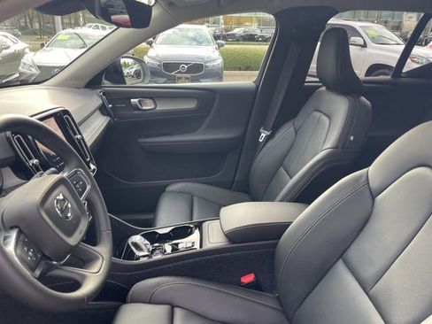 Used 2026 Volvo XC40 B5 Ultra w/ Climate Package image 12