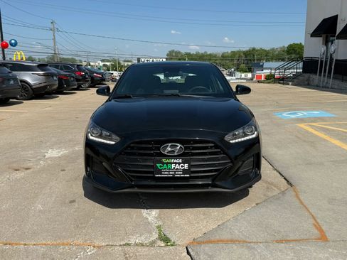 Used 2019 Hyundai Veloster 2.0 FWD image 2