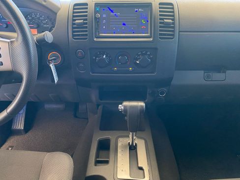 Used 2006 Nissan Frontier XE w/ (G01) XE Preferred Pkg RWD image 14