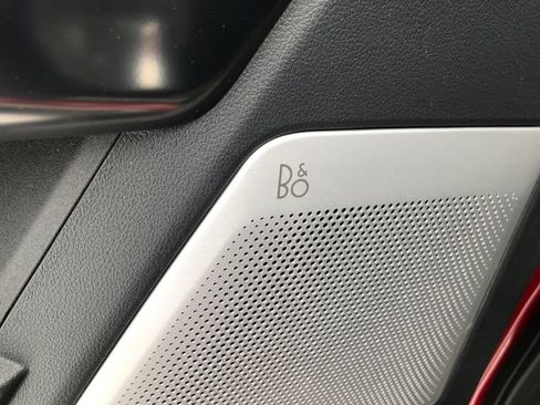 Used 2025 Ford F150 Platinum w/ Equipment Group 702A High image 9