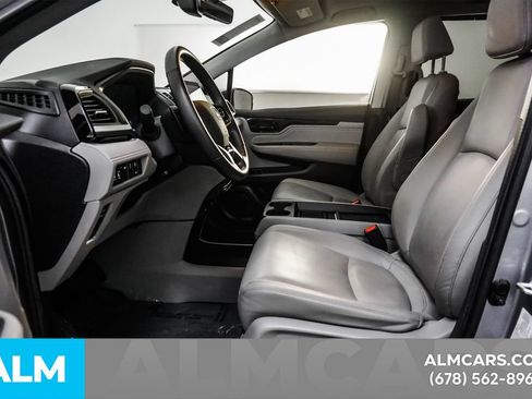 Used 2024 Honda Odyssey Touring image 16
