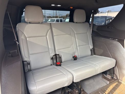 Used 2021 Chevrolet Tahoe Z71 w/ Rear Media and Nav Package image 19