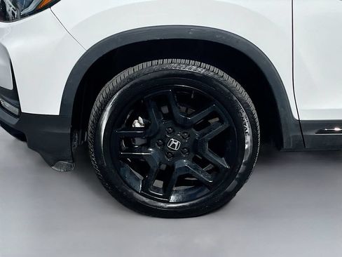 Used 2025 Honda Passport Black Edition image 32
