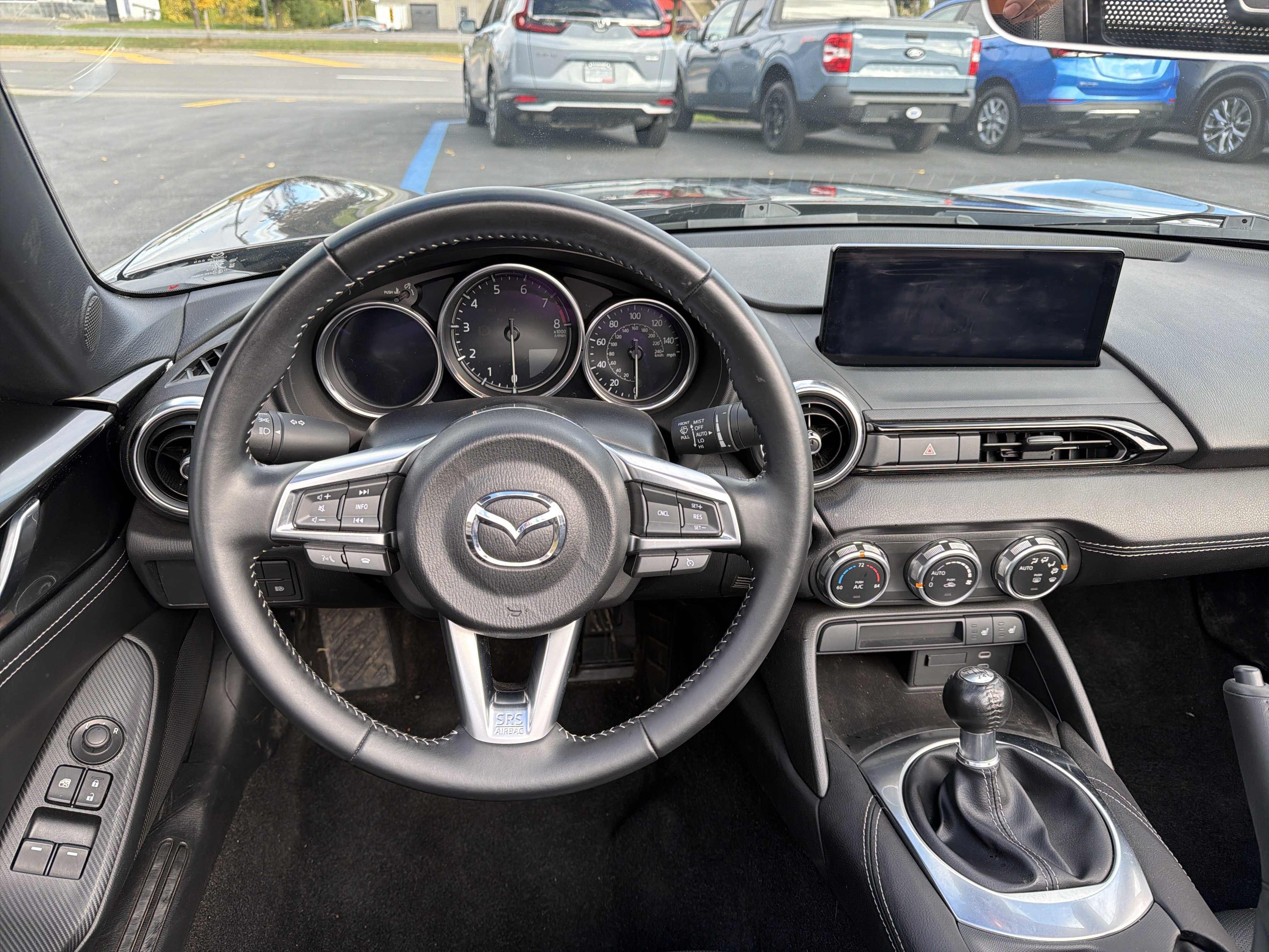 Used 2024 MAZDA MX-5 Miata Grand Touring RWD image 14