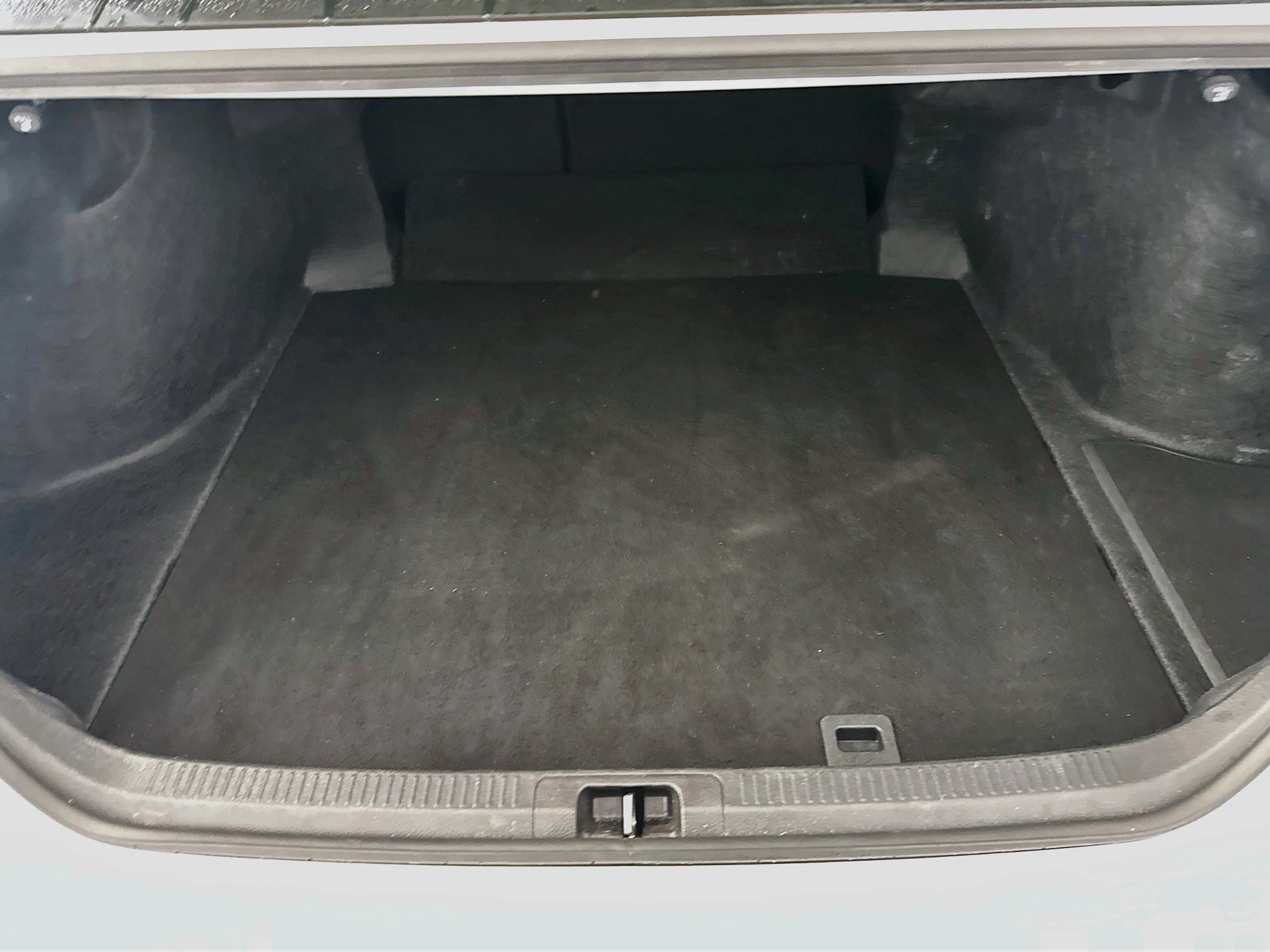 Used 2025 Toyota Camry LE FWD image 30